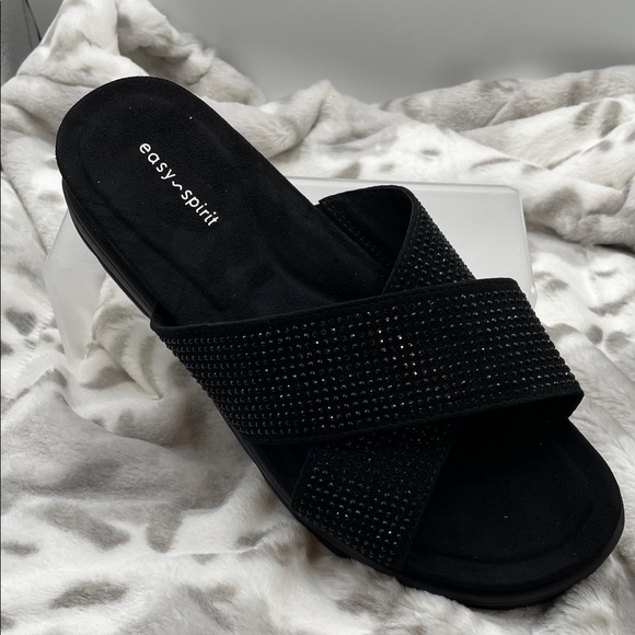 Easy Spirit Shanta 2, Black criss cross Studded Slide Sandals, size 9.5 NEW - Picture 1 of 8